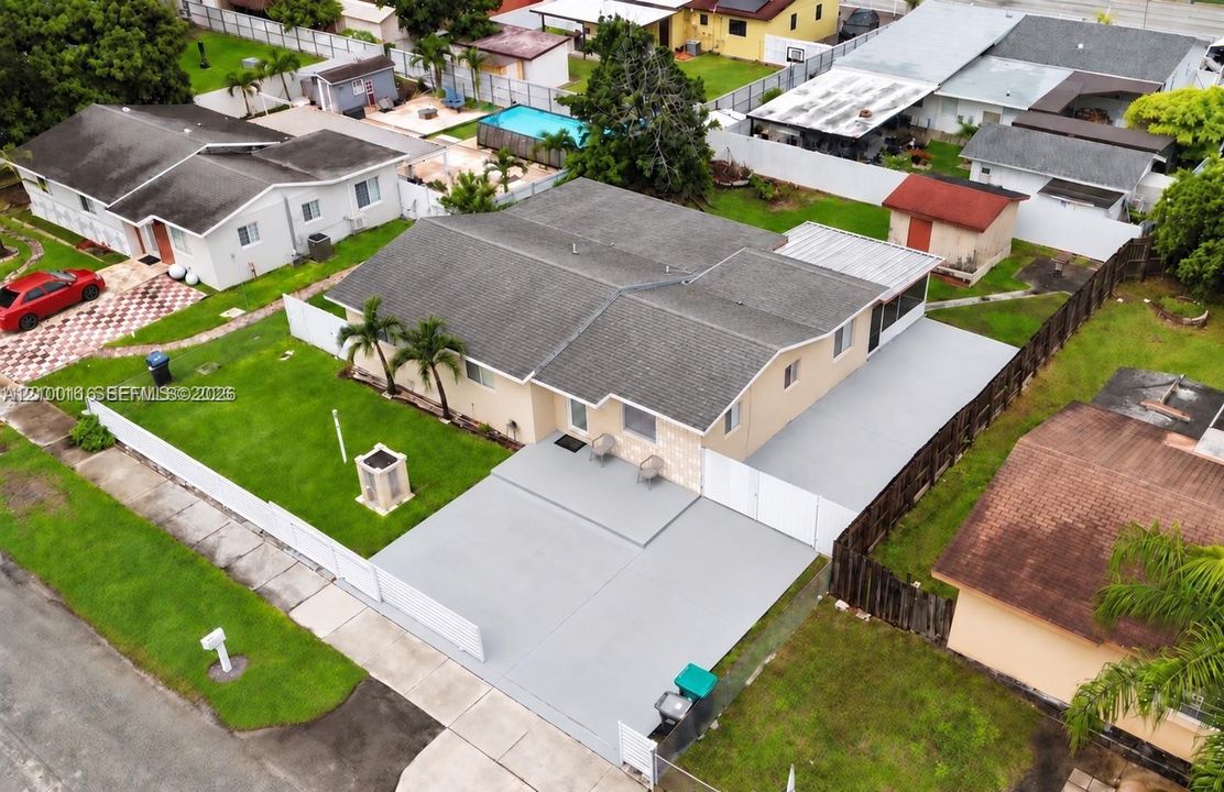 For Sale: $559,900 (3 beds, 2 baths, 1885 Square Feet)