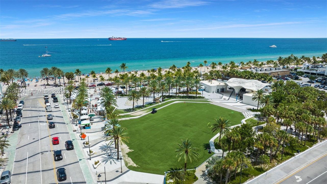 Las Olas Oceanside Park