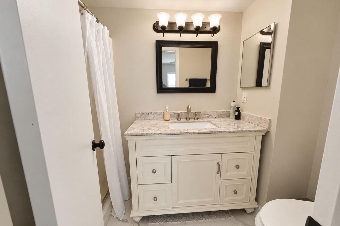 103 Primary bath