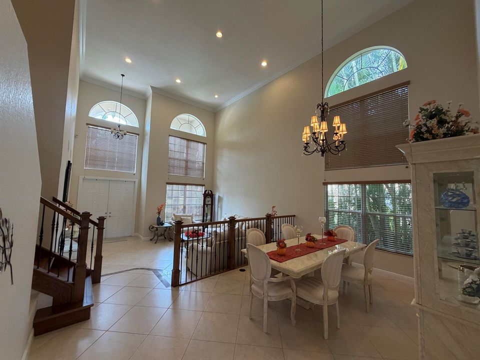 11128 livingroom dining