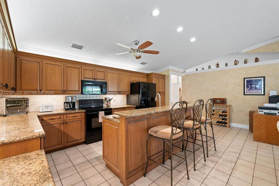 En Venta: $849,900 (4 camas, 3 baños, 3084 Pies cuadrados)