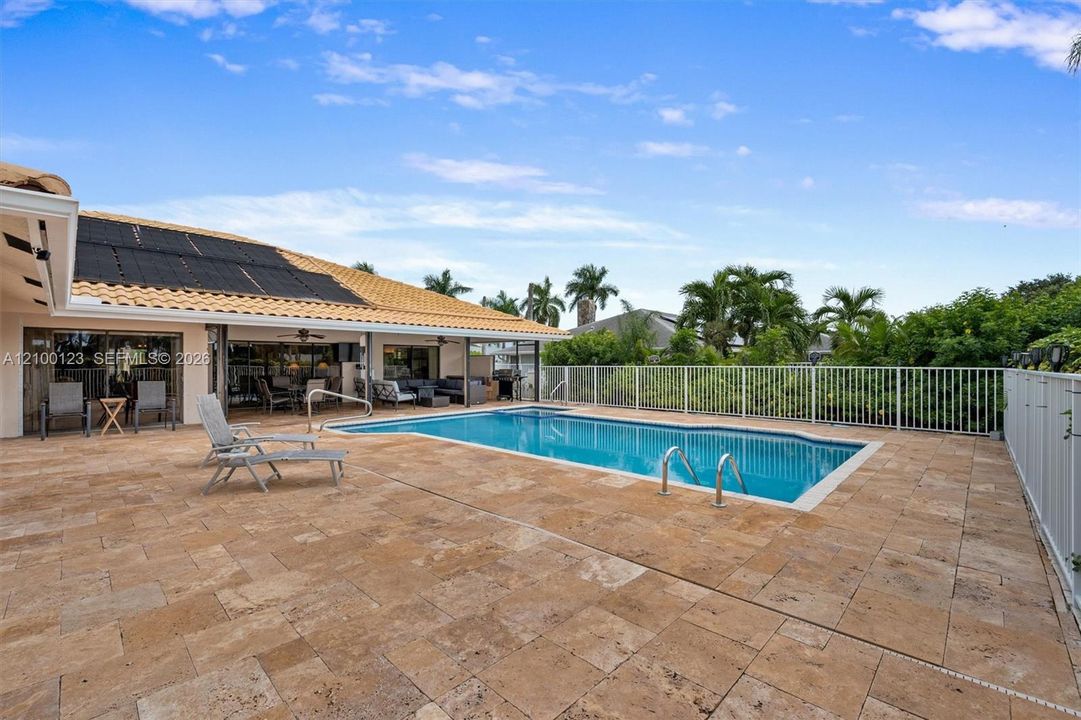 En Venta: $849,900 (4 camas, 3 baños, 3084 Pies cuadrados)
