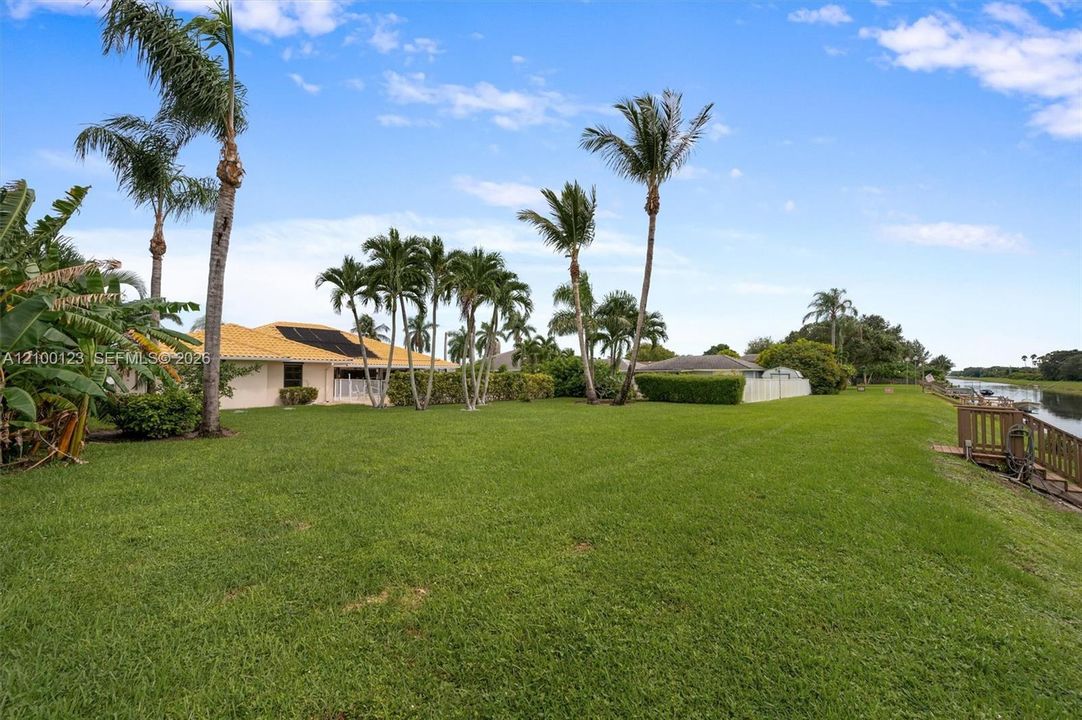 En Venta: $849,900 (4 camas, 3 baños, 3084 Pies cuadrados)