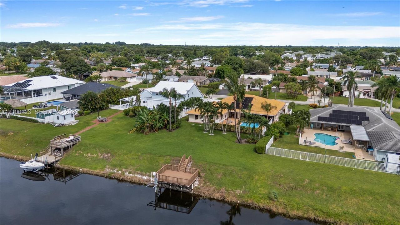 En Venta: $849,900 (4 camas, 3 baños, 3084 Pies cuadrados)