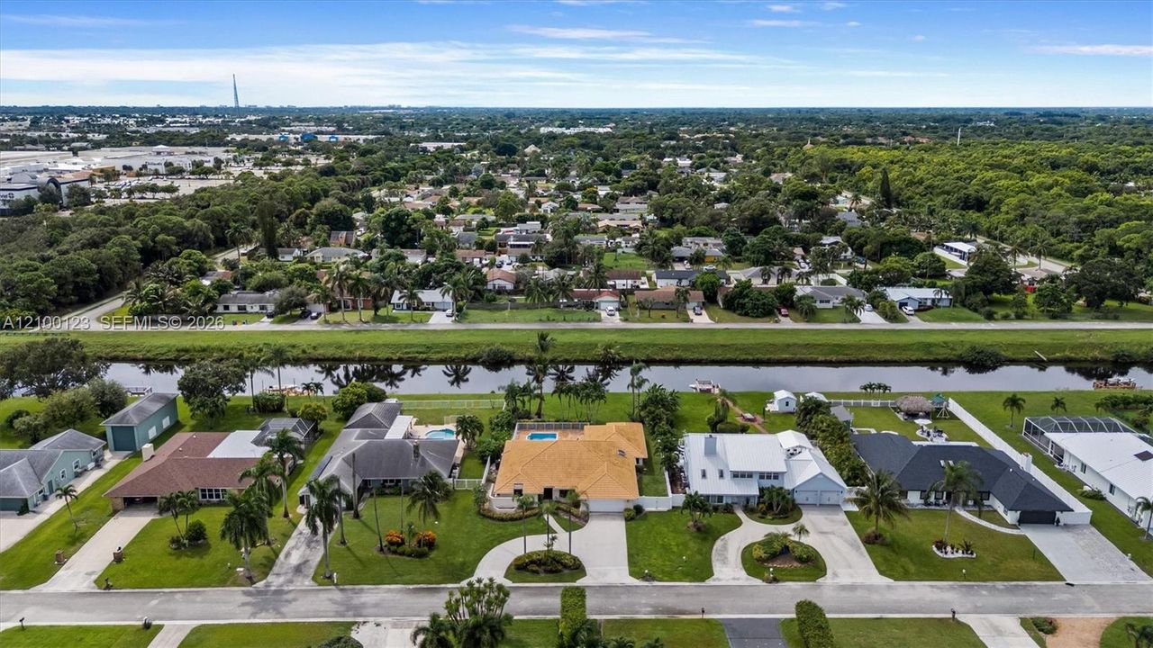 En Venta: $849,900 (4 camas, 3 baños, 3084 Pies cuadrados)