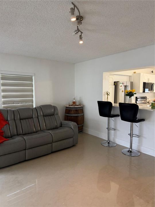 For Sale: $625,000 (3 beds, 2 baths, 1465 Square Feet)