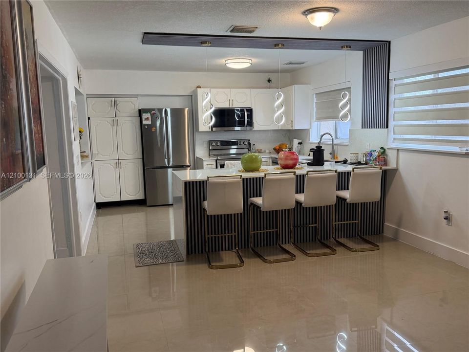 For Sale: $625,000 (3 beds, 2 baths, 1465 Square Feet)