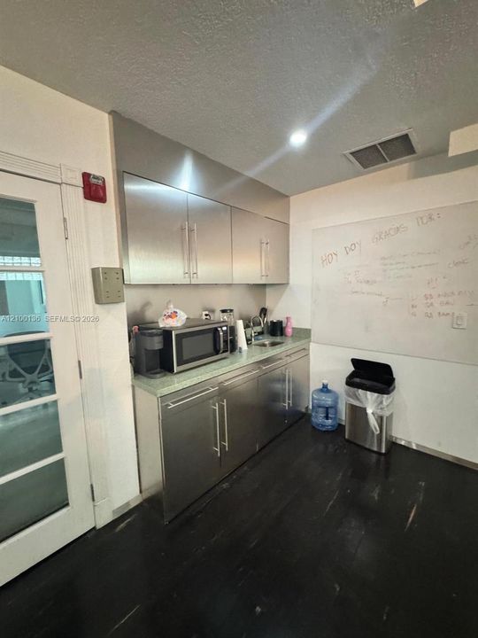 For Rent: $25,000 (0 beds, 0 baths, 0 Square Feet)