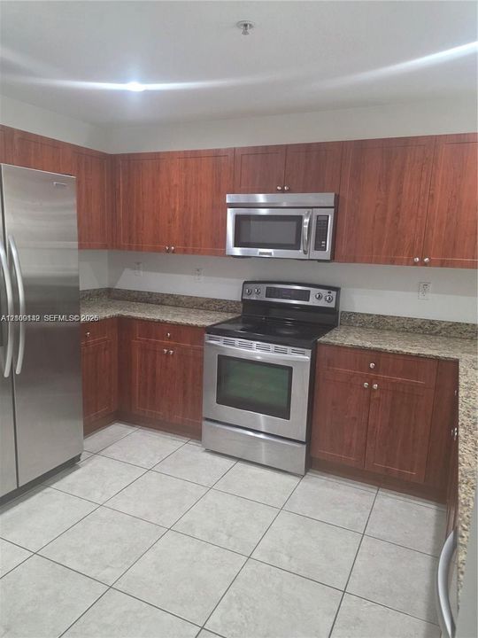 В аренду: $2,700 (3 спален, 2 ванн, 1284 Квадратных фут)