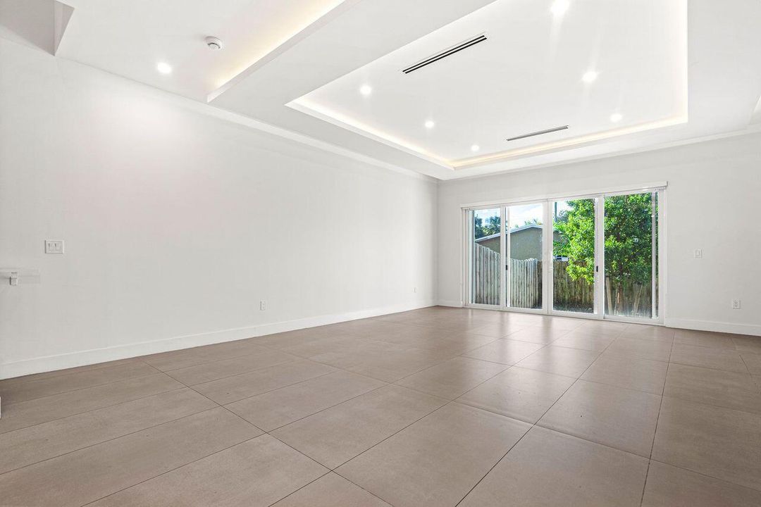 Main Room 1