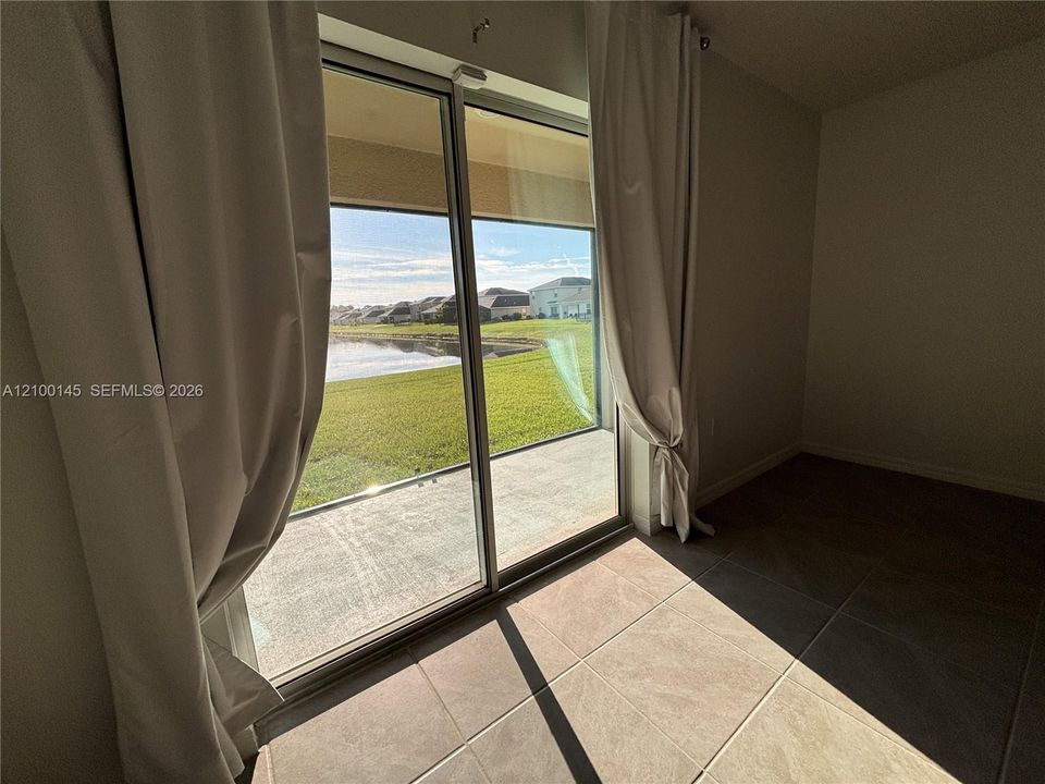 En Venta: $347,000 (3 camas, 2 baños, 1510 Pies cuadrados)