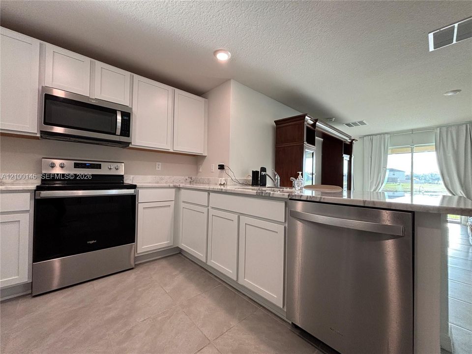 En Venta: $347,000 (3 camas, 2 baños, 1510 Pies cuadrados)
