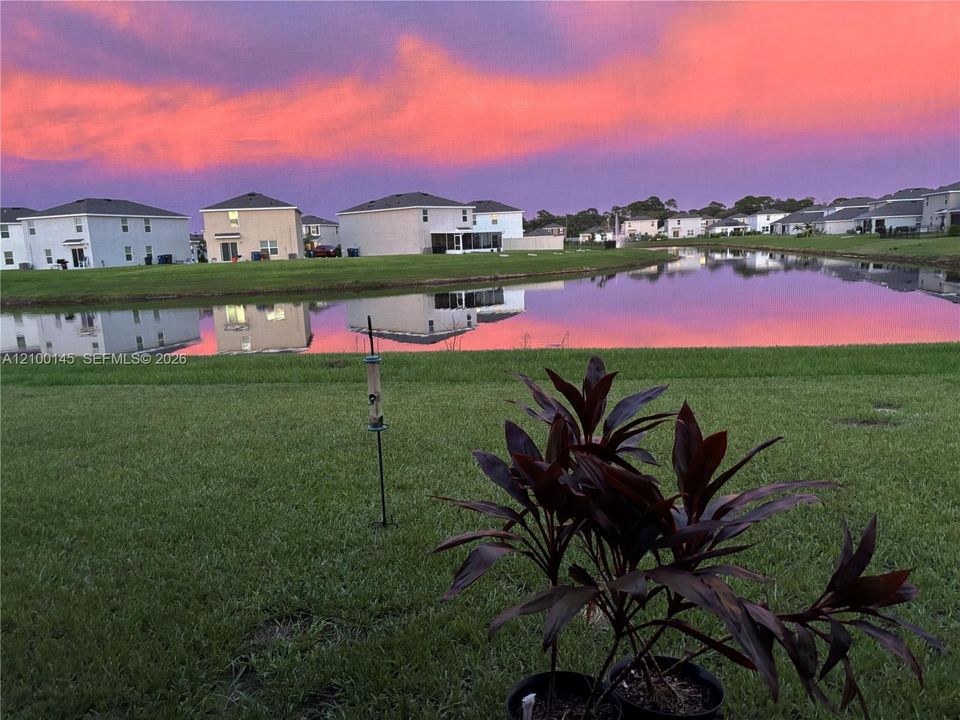 En Venta: $347,000 (3 camas, 2 baños, 1510 Pies cuadrados)