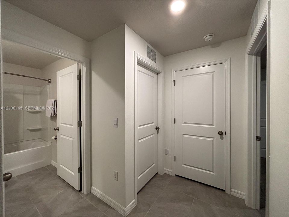 En Venta: $347,000 (3 camas, 2 baños, 1510 Pies cuadrados)