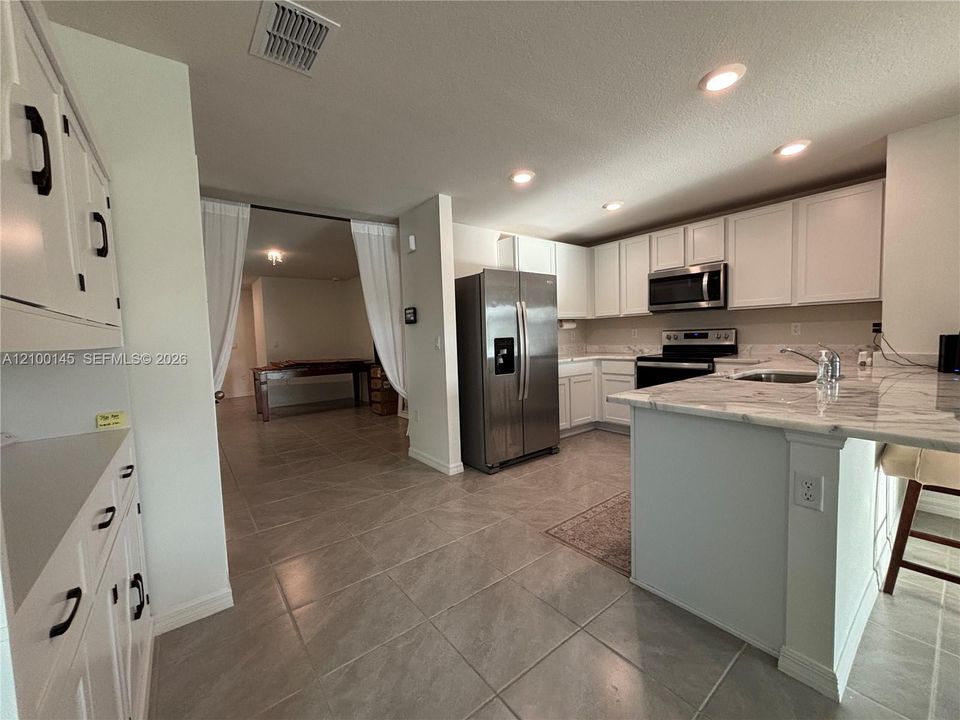 En Venta: $347,000 (3 camas, 2 baños, 1510 Pies cuadrados)