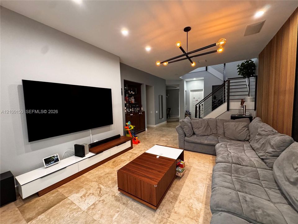 For Rent: $6,400 (3 beds, 3 baths, 2304 Square Feet)
