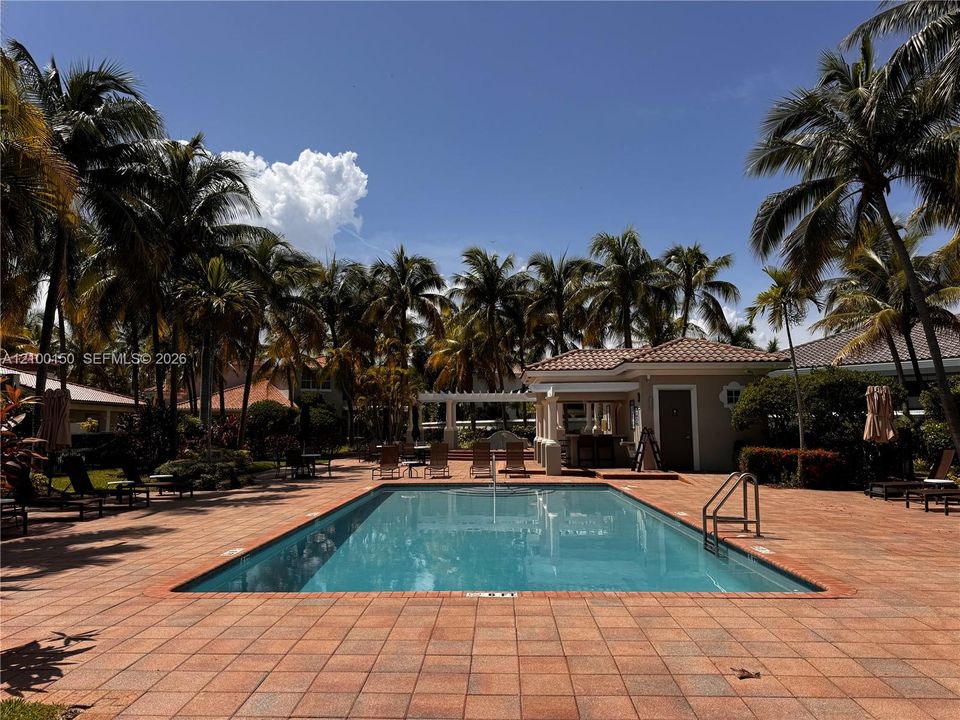 For Rent: $6,400 (3 beds, 3 baths, 2304 Square Feet)