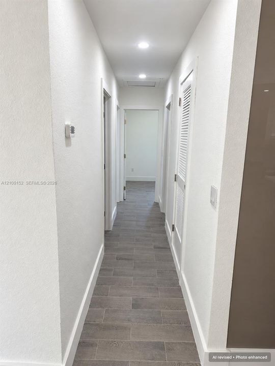 出租: $2,900 (3 贝兹, 2 浴室, 836 平方英尺)
