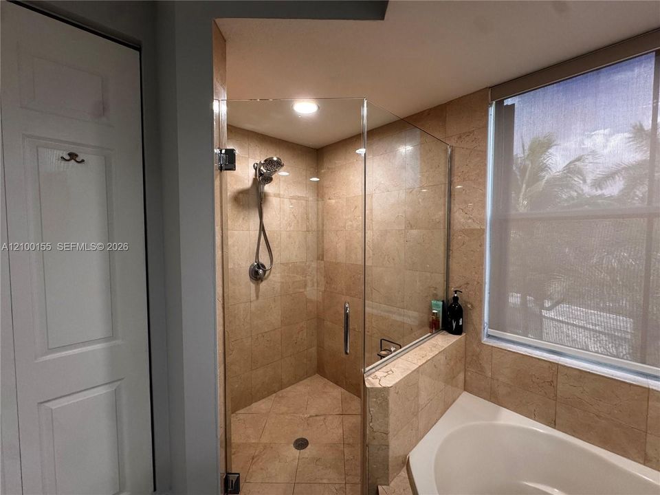 For Sale: $1,100,000 (3 beds, 3 baths, 2304 Square Feet)