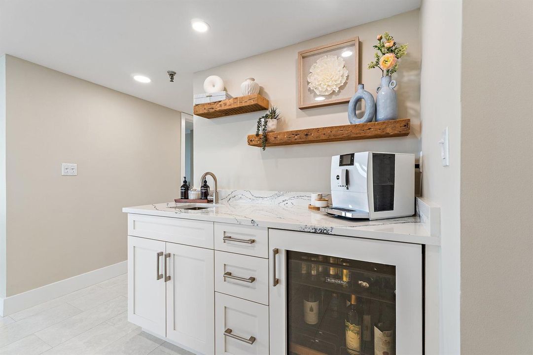 053-123LakeshoreDr-1544-NorthPalmBeach-S
