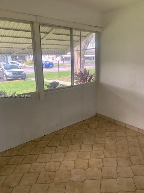 En Venta: $245,000 (2 camas, 2 baños, 1114 Pies cuadrados)