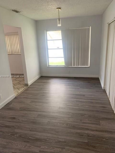 En Venta: $245,000 (2 camas, 2 baños, 1114 Pies cuadrados)