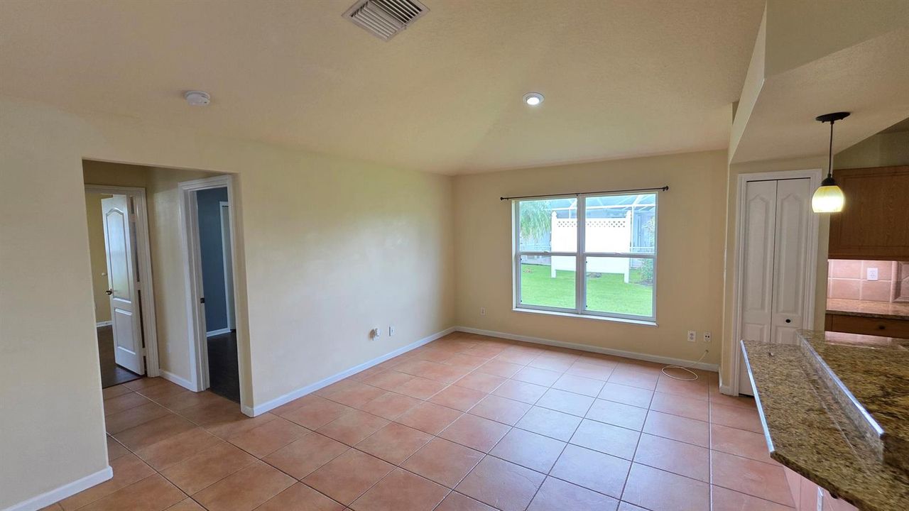 6611 NW Agnon Ct (11)
