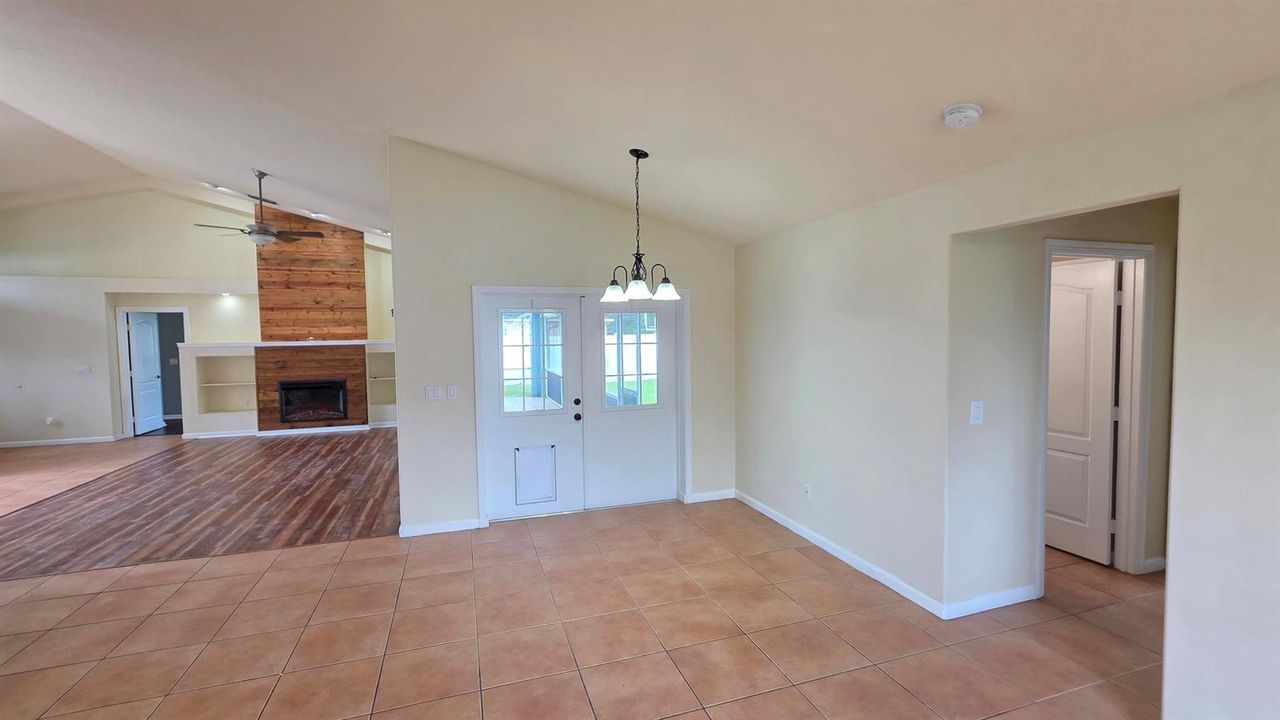 6611 NW Agnon Ct (10)