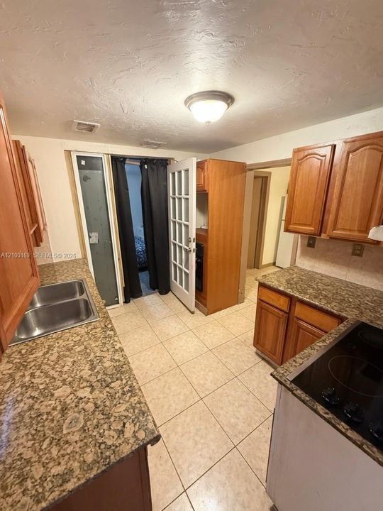 For Sale: $459,999 (3 beds, 2 baths, 1110 Square Feet)
