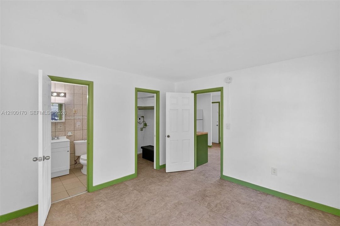 For Rent: $1,925 (1 beds, 1 baths, 420 Square Feet)