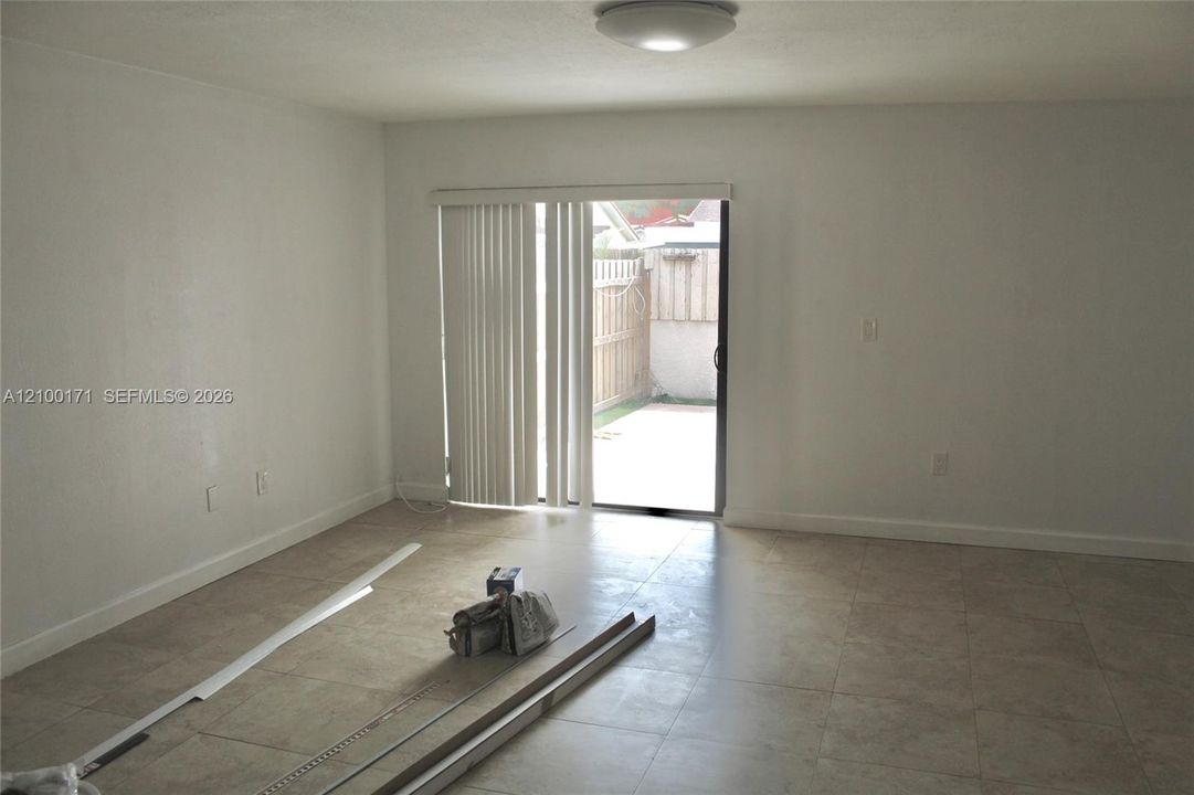 For Rent: $2,950 (2 beds, 2 baths, 1160 Square Feet)