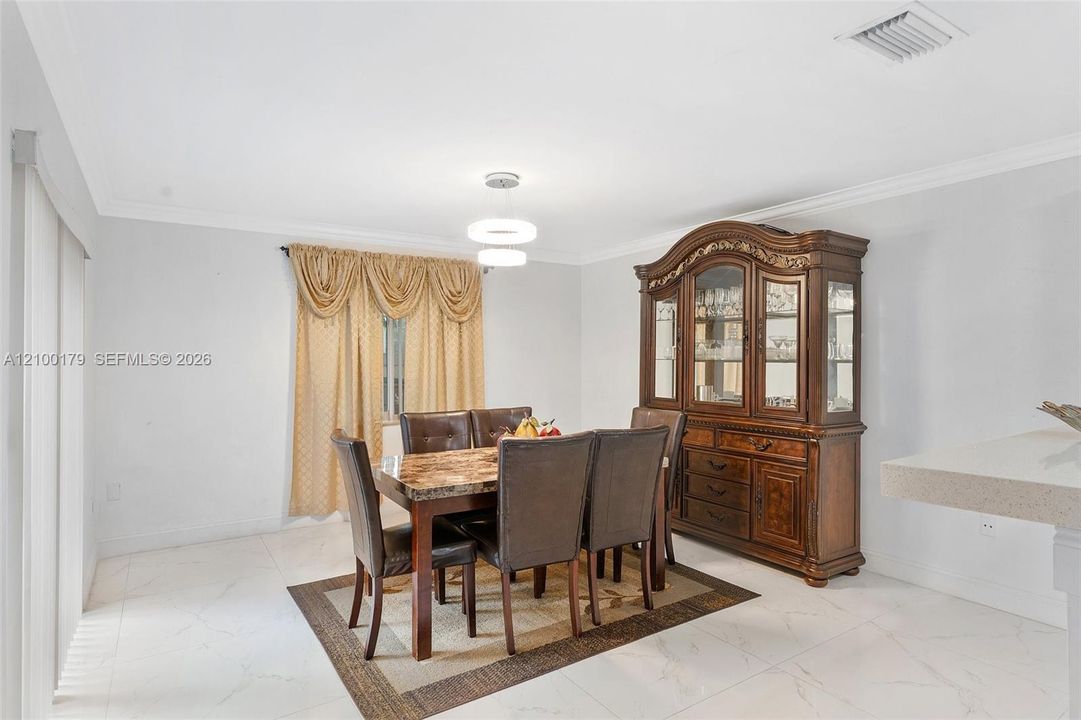 На продажу: $475,000 (3 спален, 2 ванн, 1671 Квадратных фут)