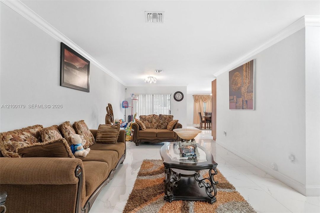 На продажу: $475,000 (3 спален, 2 ванн, 1671 Квадратных фут)