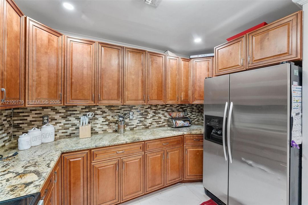 На продажу: $475,000 (3 спален, 2 ванн, 1671 Квадратных фут)