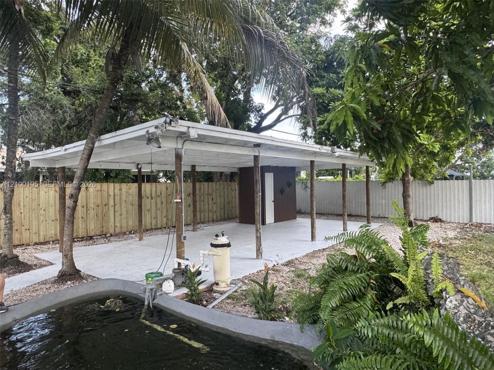 En Venta: $894,995 (5 camas, 3 baños, 2276 Pies cuadrados)