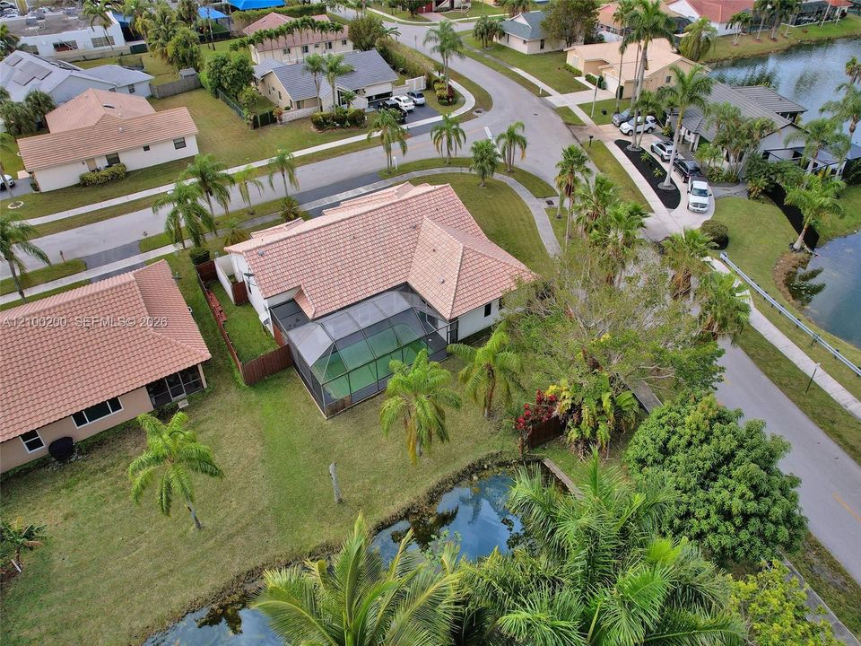 En Venta: $685,000 (3 camas, 2 baños, 2276 Pies cuadrados)