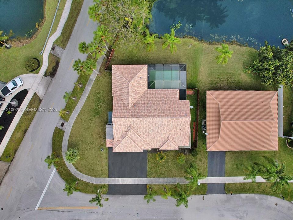 En Venta: $685,000 (3 camas, 2 baños, 2276 Pies cuadrados)