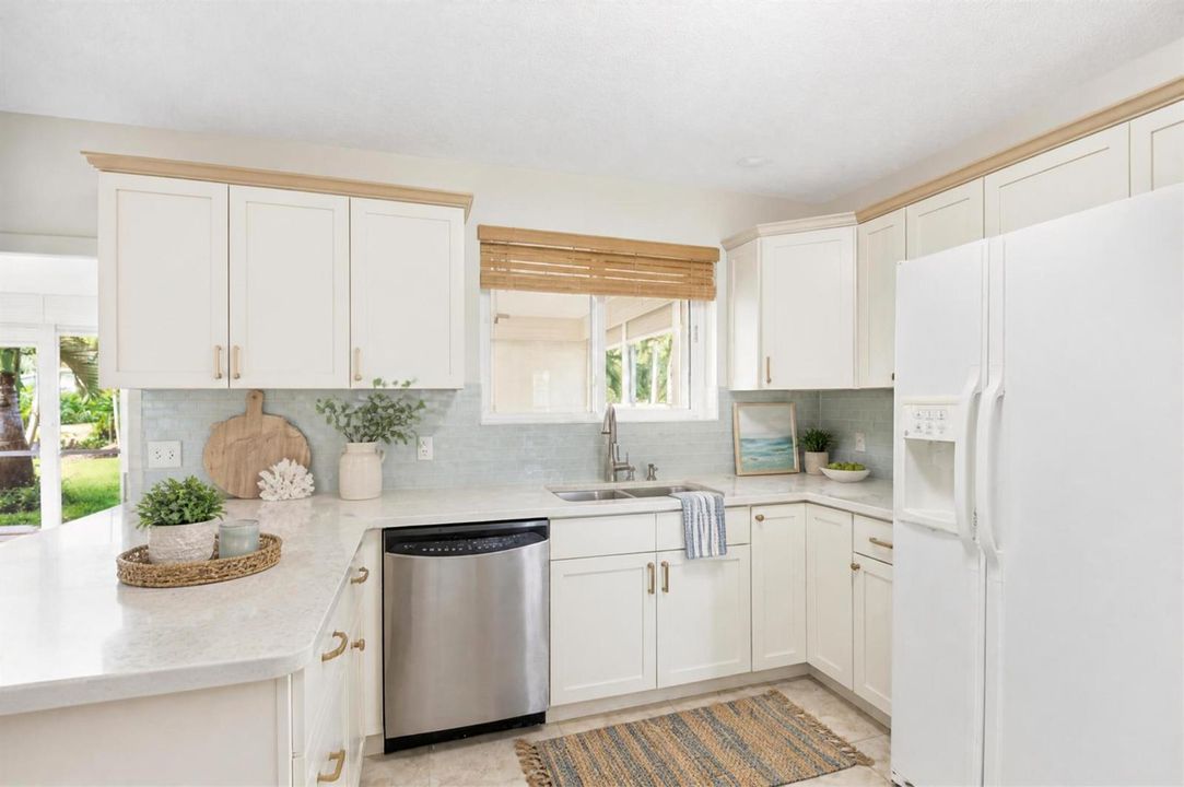 Kitchen Coastal Contemporary Update