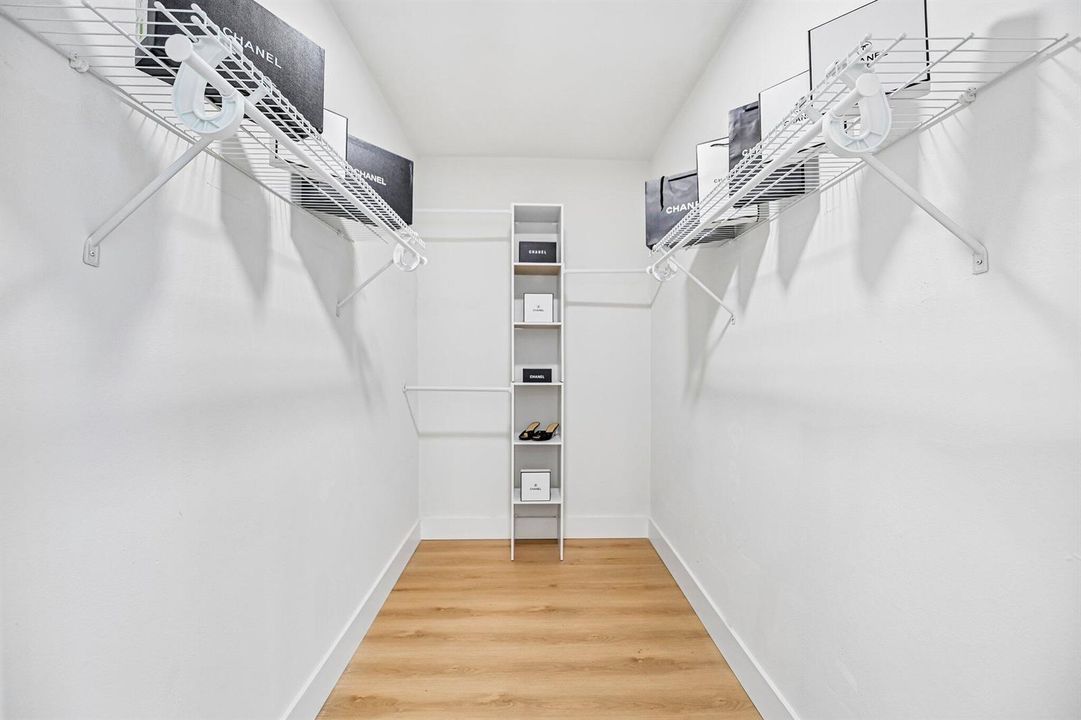 28-web-or-mls-NE 165th St-S0110-028
