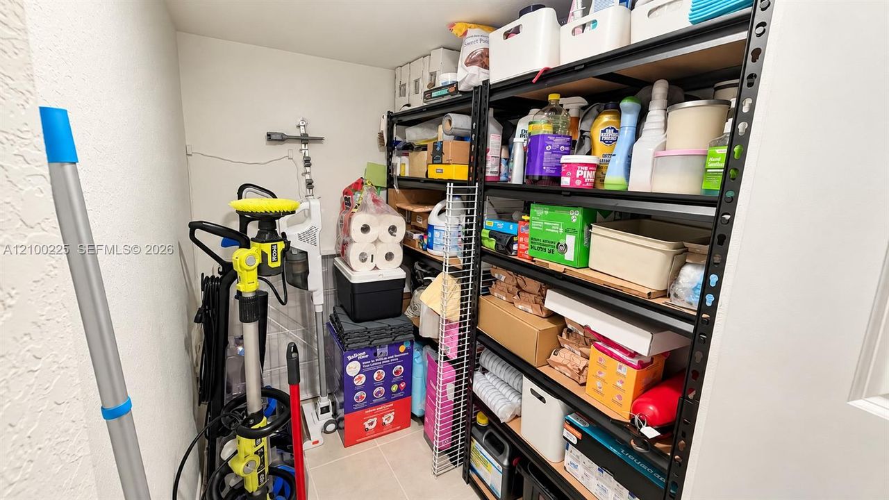 En Renta: $2,960 (3 camas, 2 baños, 1599 Pies cuadrados)