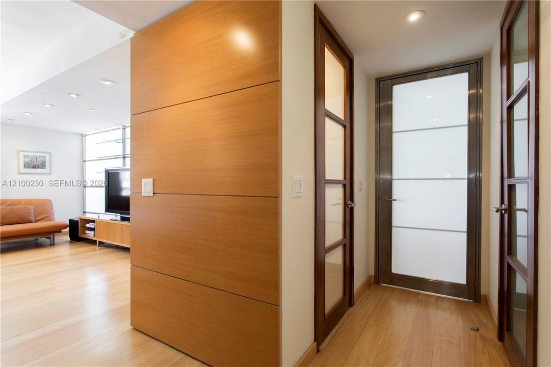 For Rent: $11,000 (2 beds, 2 baths, 1980 Square Feet)
