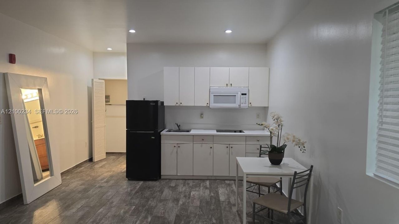 For Rent: $1,640 (0 beds, 1 baths, 0 Square Feet)
