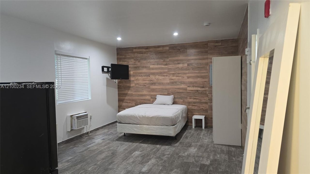 For Rent: $1,640 (0 beds, 1 baths, 0 Square Feet)