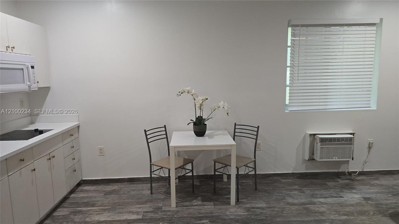 For Rent: $1,640 (0 beds, 1 baths, 0 Square Feet)