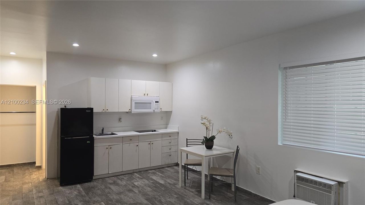 For Rent: $1,640 (0 beds, 1 baths, 0 Square Feet)