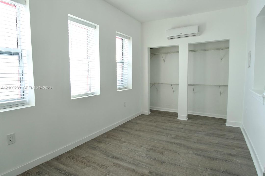 В аренду: $1,650 (1 спален, 1 ванн, 0 Квадратных фут)