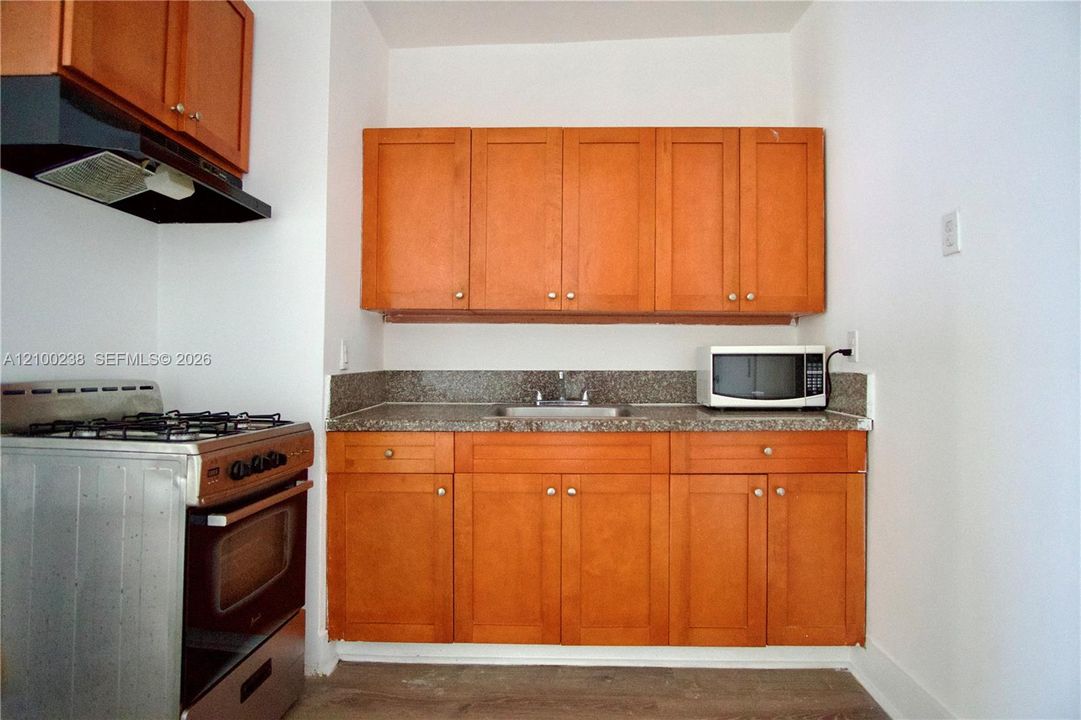 В аренду: $1,650 (1 спален, 1 ванн, 0 Квадратных фут)