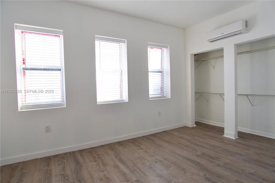 В аренду: $1,650 (1 спален, 1 ванн, 0 Квадратных фут)
