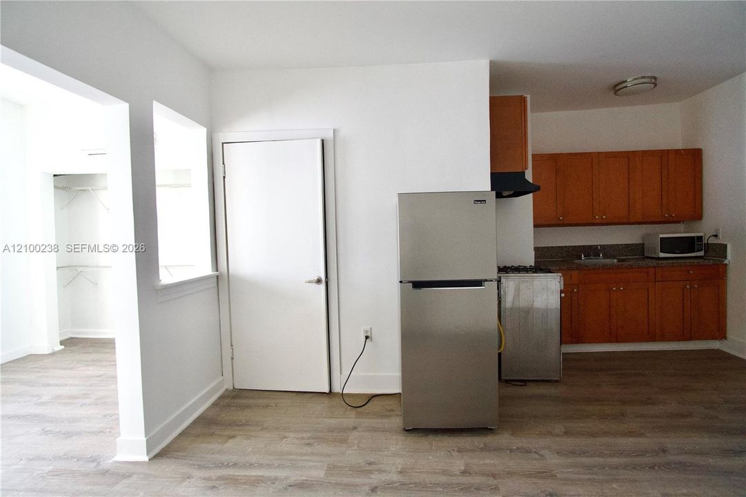 В аренду: $1,650 (1 спален, 1 ванн, 0 Квадратных фут)