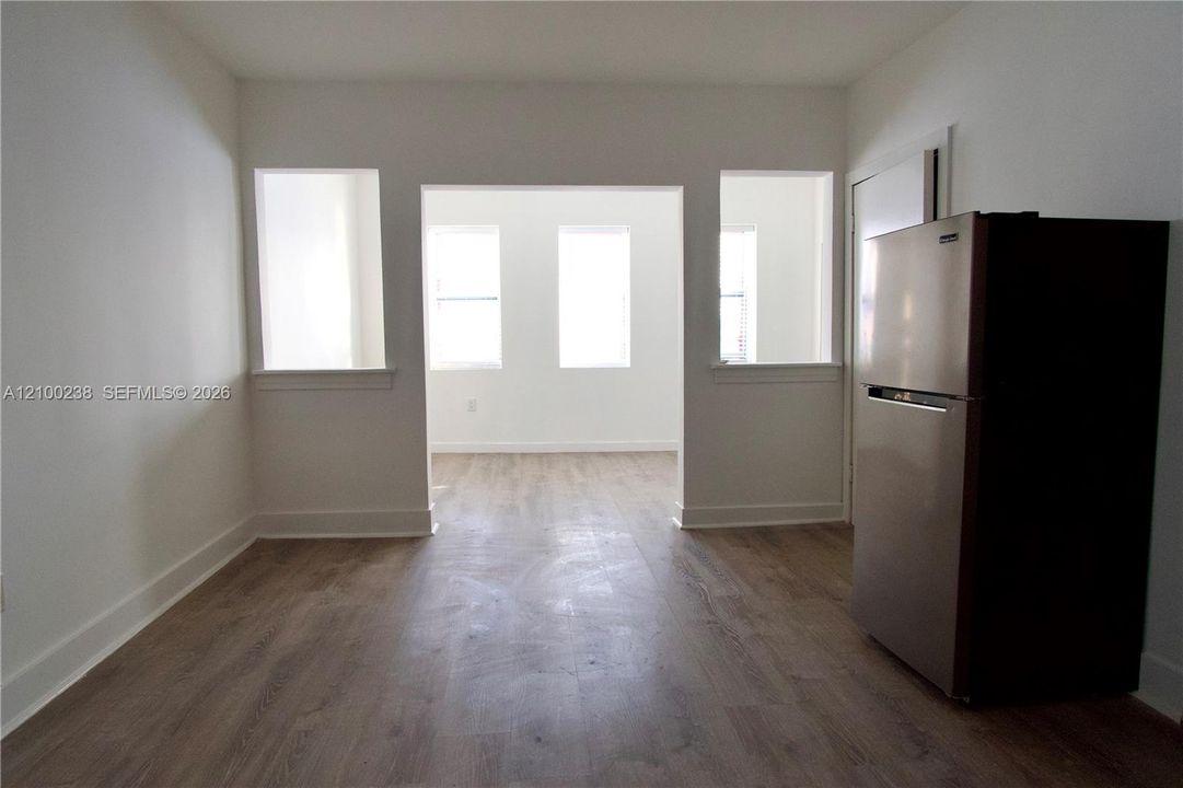 В аренду: $1,650 (1 спален, 1 ванн, 0 Квадратных фут)